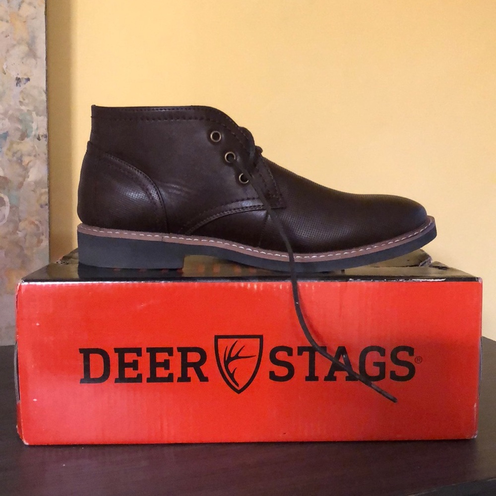 New with tags men shoes